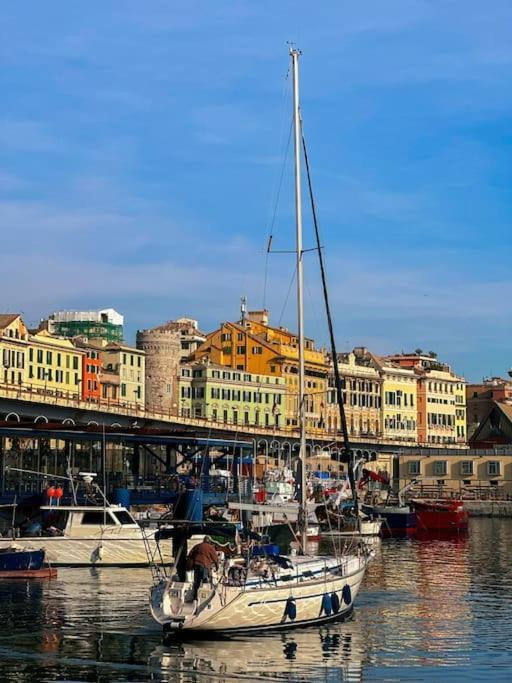 Apartament Overlooking The Porto Antico Of Genua Zewnętrze zdjęcie